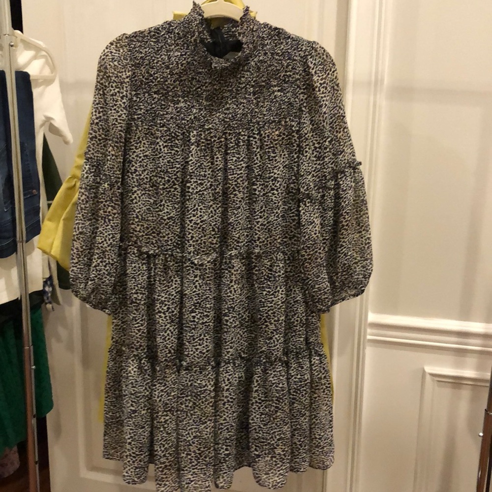 Gorgeous leopard print Sz M dress by Taylor (Taylor Swift) NWOT